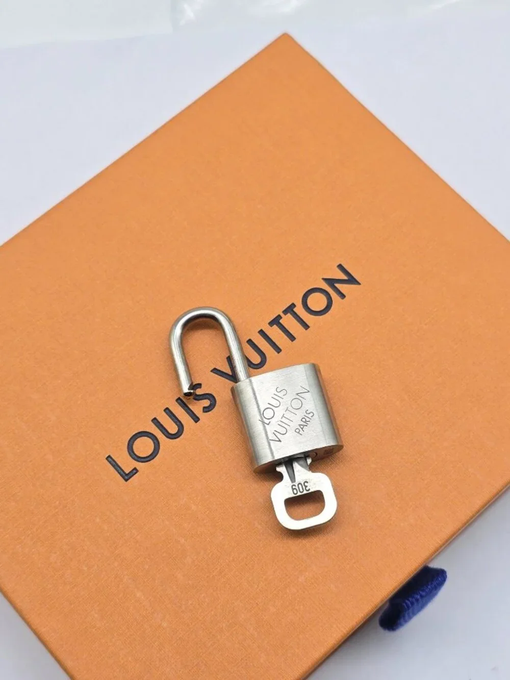 Authentic Louis Vuitton Silver Padlock & Key Set #309